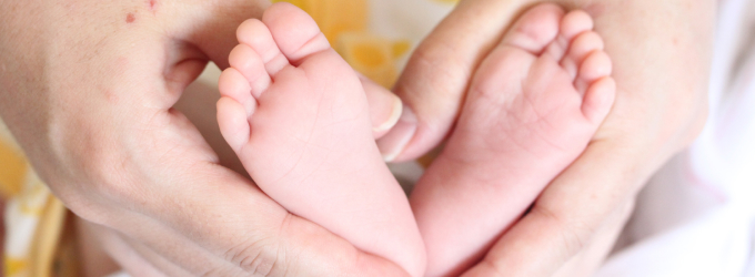 妊娠や出産にかかる費用で利用できる公的制度