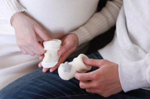 妊婦の保険はどうする？リスクや公的制度・かかる費用なども解説